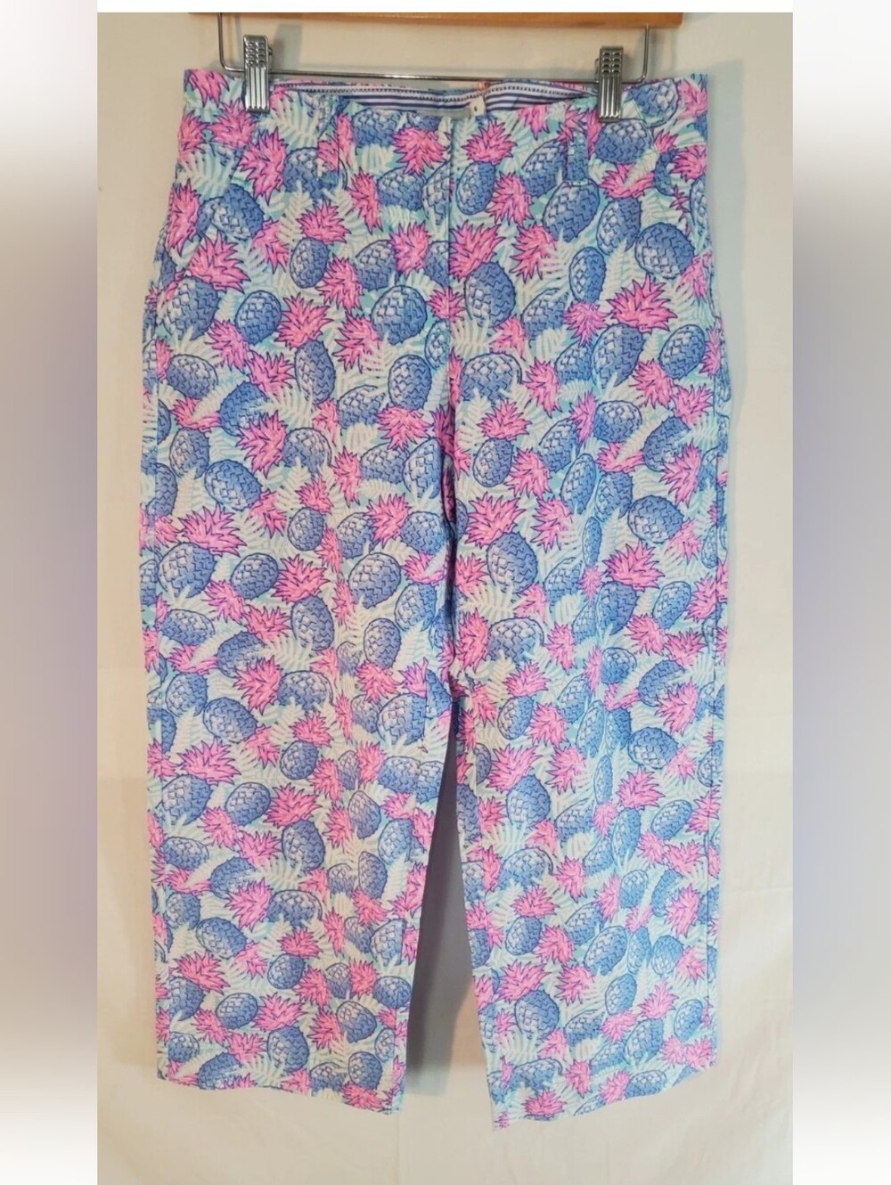 Vineyard Vines Women’s 6 Pineapple Bowfront Catamaran Cropped Pant Caicos New